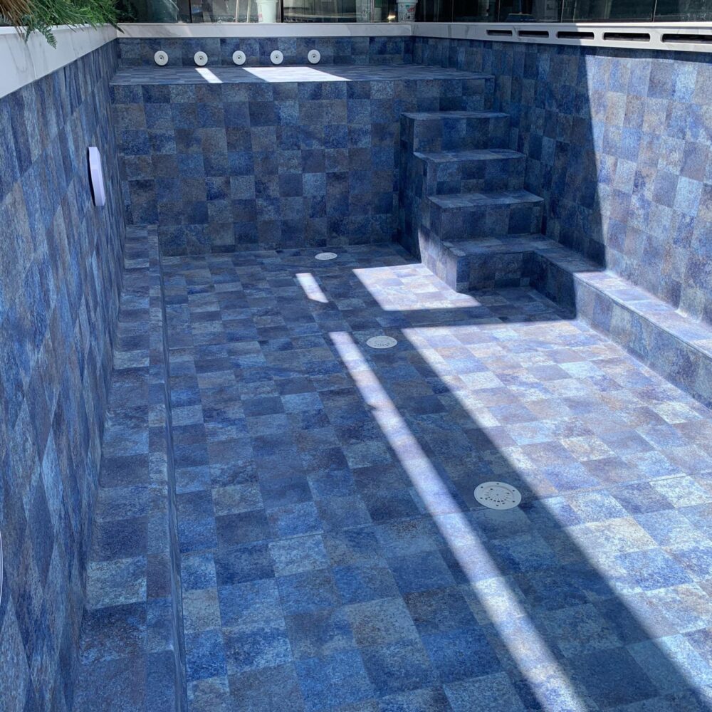 חיפוי PVC לבריכה Haoganplast כולל התקנה – מחיר למ״ר – BCOOL