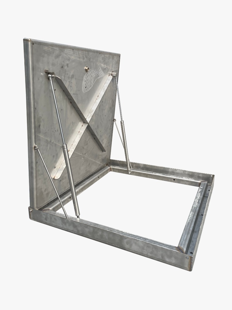 מכסה נירוסטה לחדר מכונות, 110×110 ס״מ (96/96) – BCOOL