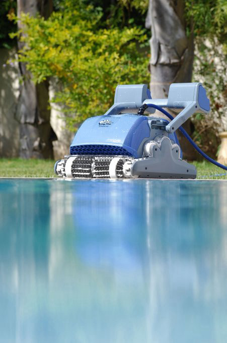 רובוט Dolphin SUPREME M400 לניקוי בריכה – BCOOL – תמונה 3